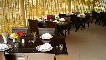 The Corbett View Resort Рамнаґар Екстер'єр фото